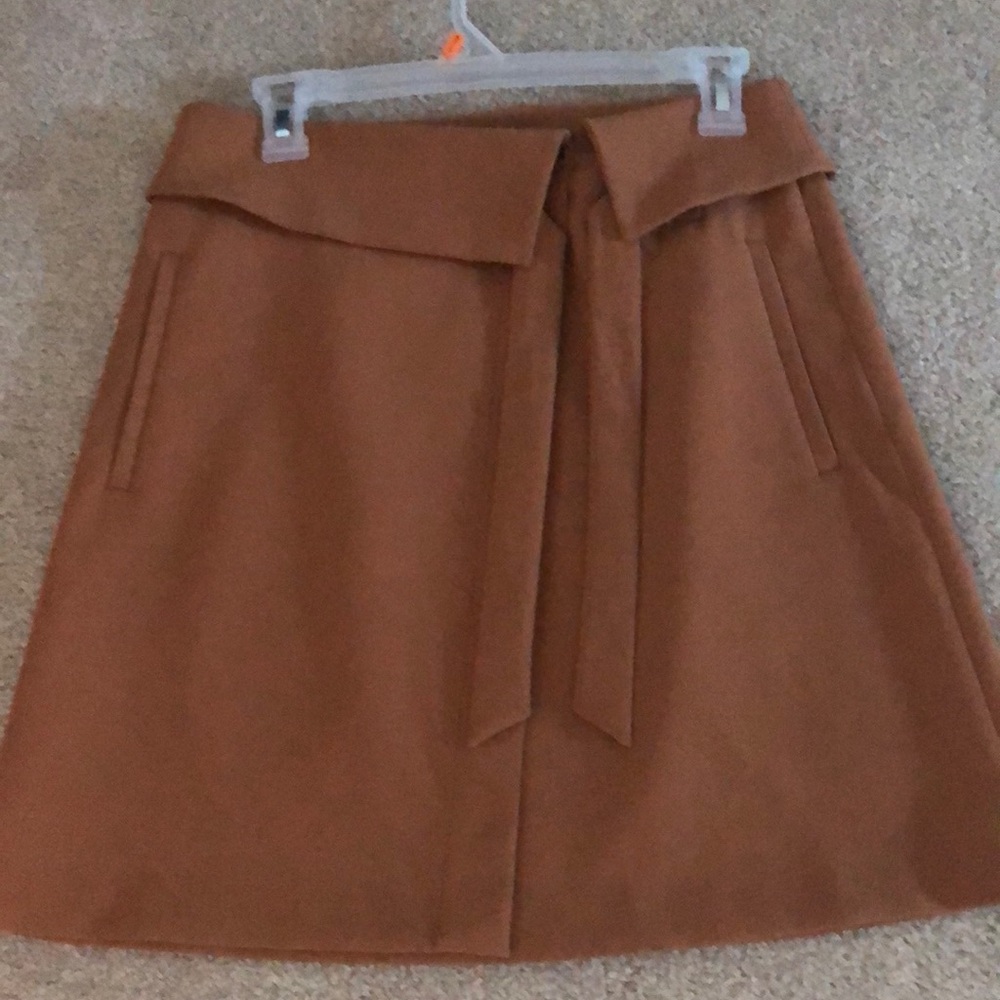 NWOT LOFT Skirt, size 4